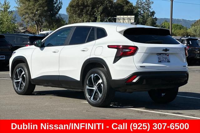 2025 Chevrolet Trax FWD 1RS