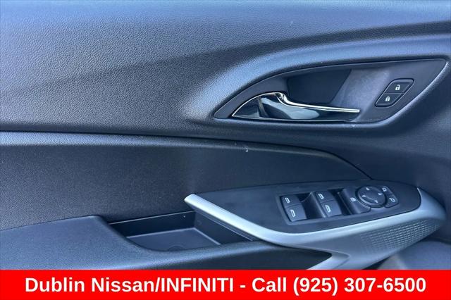 2025 Chevrolet Trax FWD 1RS