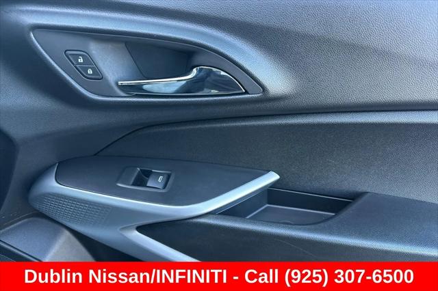 2025 Chevrolet Trax FWD 1RS