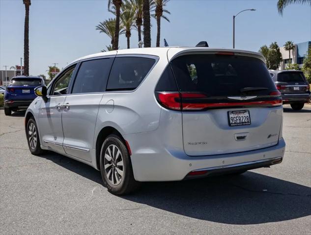 2023 Chrysler Pacifica Hybrid Limited