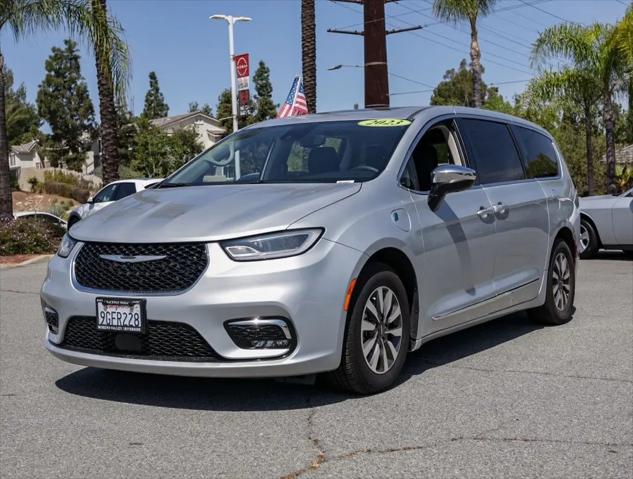 2023 Chrysler Pacifica Hybrid Limited