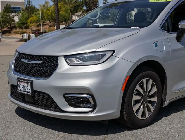 2023 Chrysler Pacifica Hybrid Limited