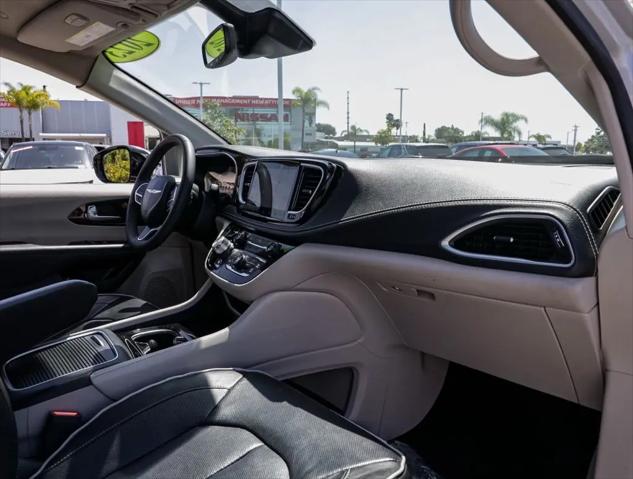 2023 Chrysler Pacifica Hybrid Limited