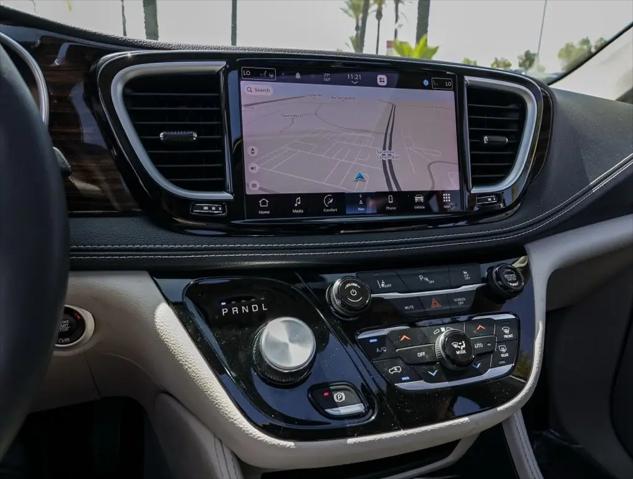 2023 Chrysler Pacifica Hybrid Limited