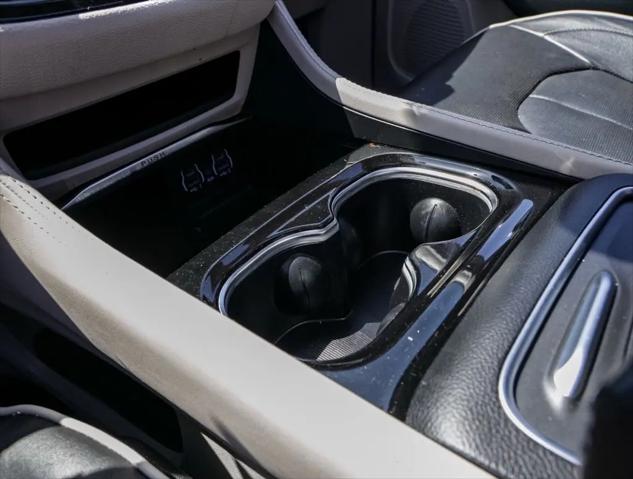 2023 Chrysler Pacifica Hybrid Limited