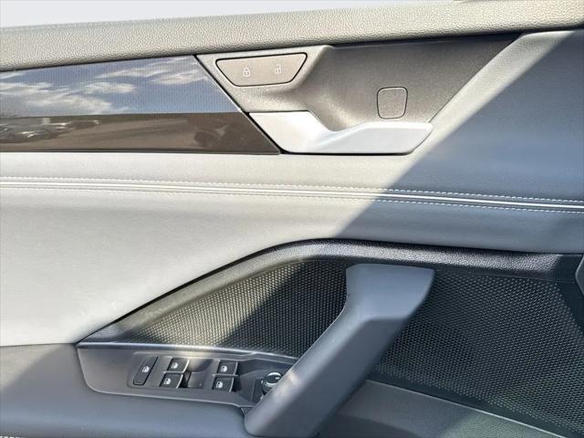 2026 Volkswagen Tiguan SEL R-Line Turbo