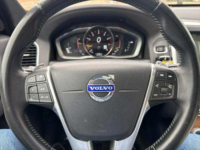 2015 Volvo XC60 T6 Platinum