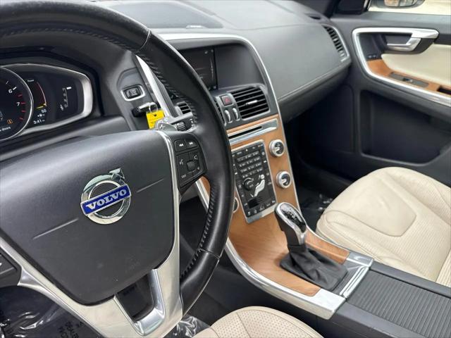 2015 Volvo XC60 T6 Platinum