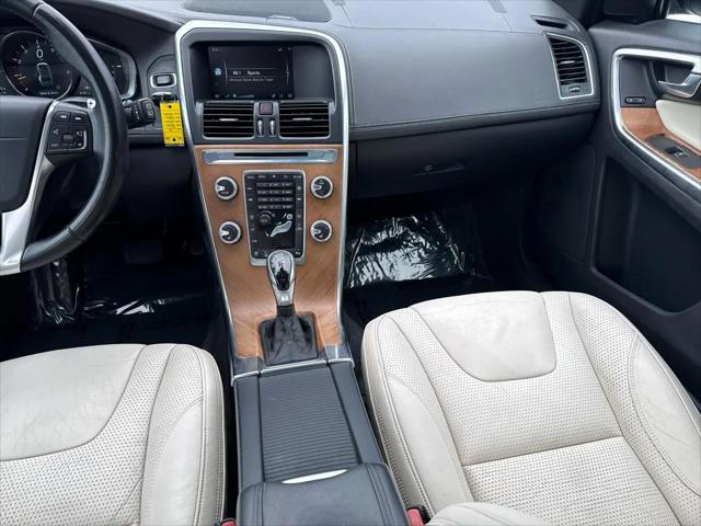 2015 Volvo XC60 T6 Platinum