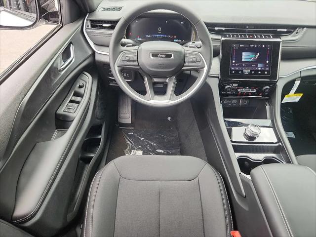 2026 Jeep Grand Cherokee Laredo 4x4