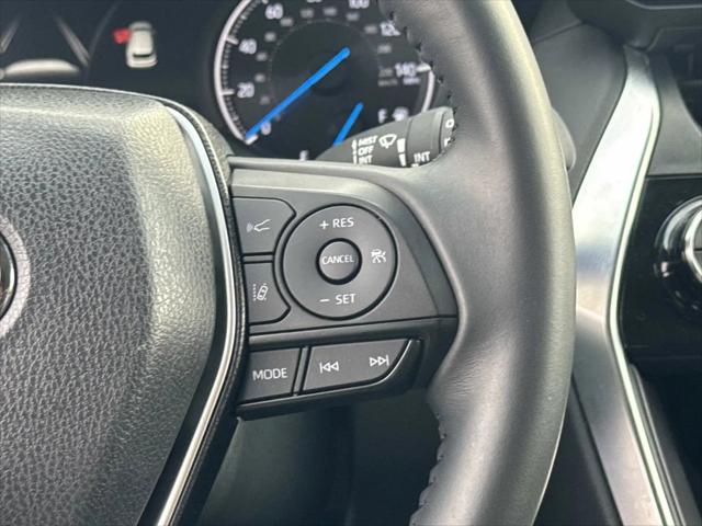 2024 Toyota Venza LE