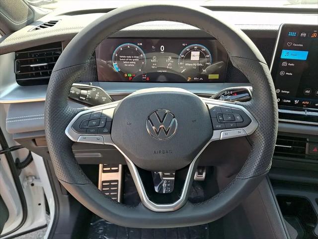 2026 Volkswagen Tiguan SE R-Line Black