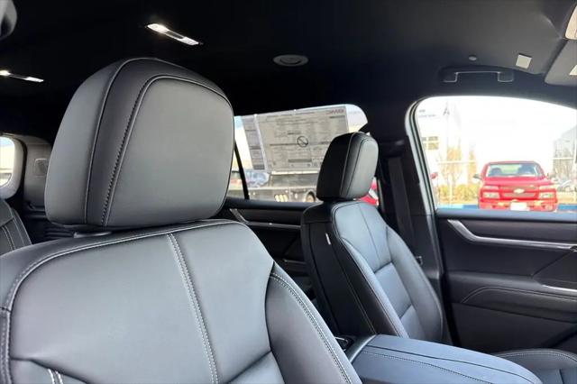 2026 GMC Acadia Elevation AWD