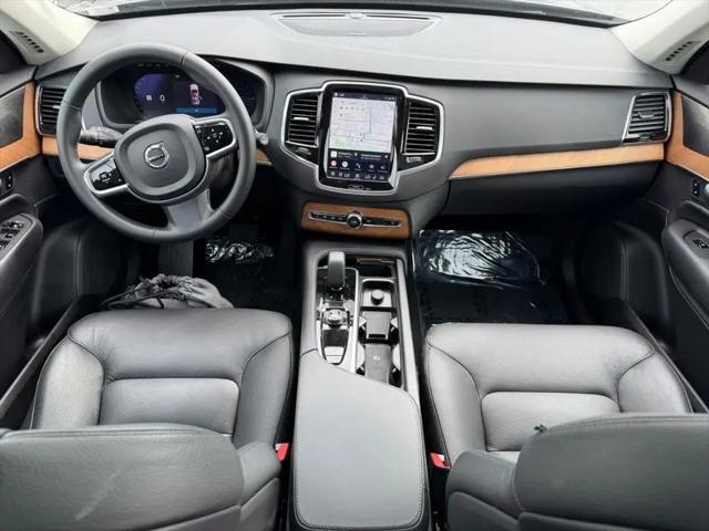 2024 Volvo XC90 Recharge T8 Plus Bright Theme 7-Seater