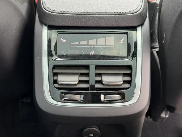 2024 Volvo XC90 Recharge T8 Plus Bright Theme 7-Seater