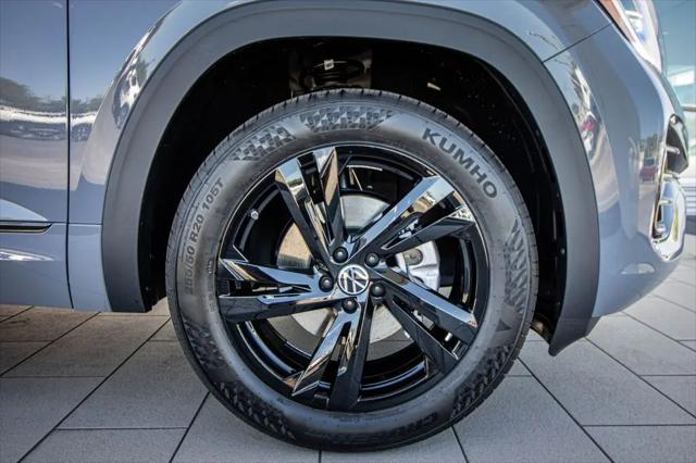 2026 Volkswagen Atlas Cross Sport SEL R-Line Black