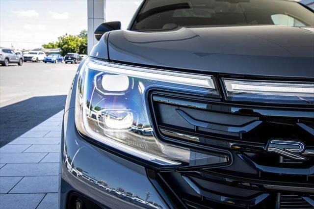 2026 Volkswagen Atlas Cross Sport SEL R-Line Black