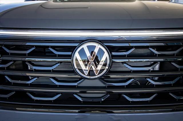 2026 Volkswagen Atlas Cross Sport SEL R-Line Black