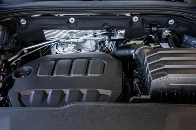 2026 Volkswagen Atlas Cross Sport SEL R-Line Black