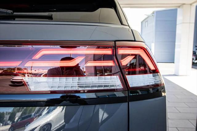 2026 Volkswagen Atlas Cross Sport SEL R-Line Black