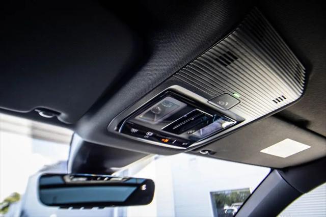 2026 Volkswagen Atlas Cross Sport SEL R-Line Black