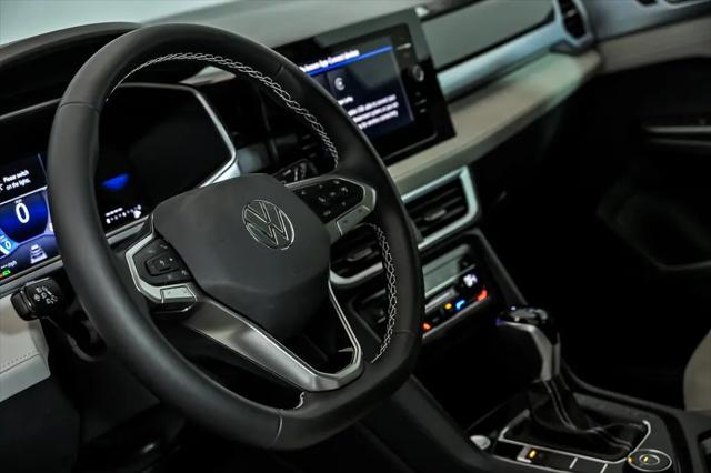 2026 Volkswagen Taos SE