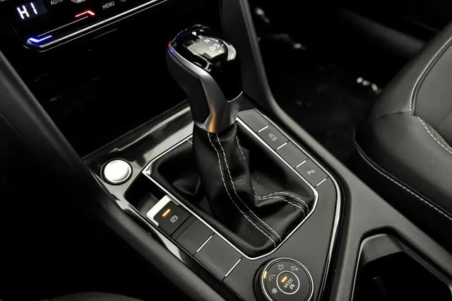 2026 Volkswagen Taos SE Black