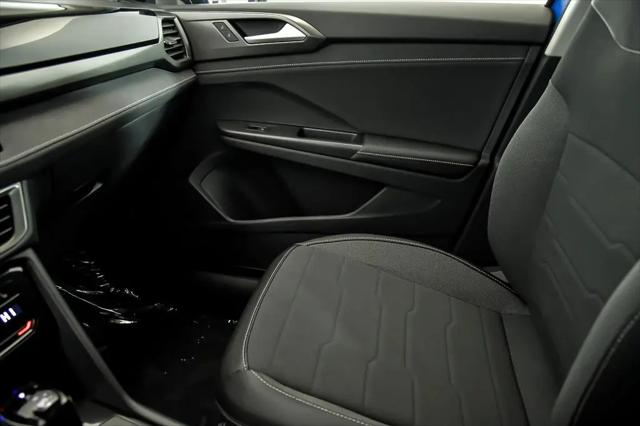 2026 Volkswagen Taos SE Black