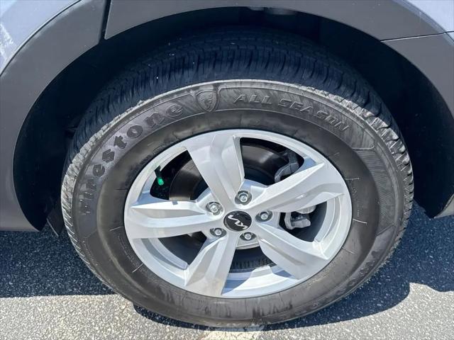 2023 Kia Sorento LX