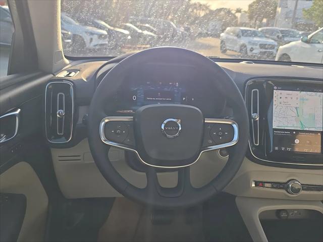 2026 Volvo XC40 Plus, B5 AWD Gas (mild hybrid), Dark
