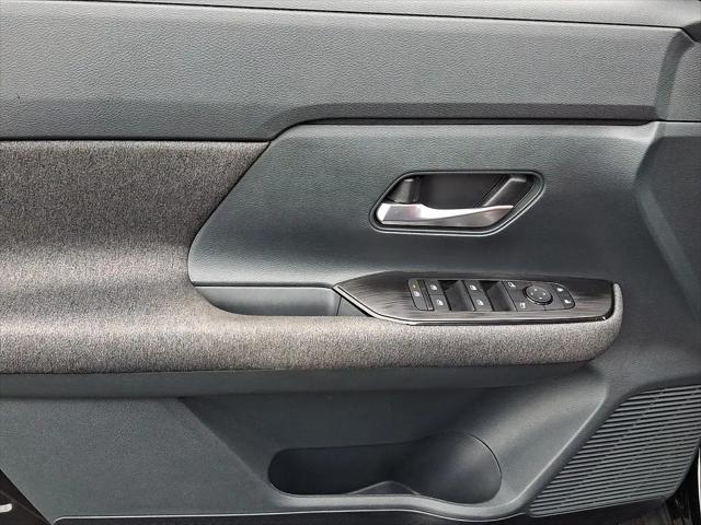 2025 Nissan Kicks SV Intelligent AWD