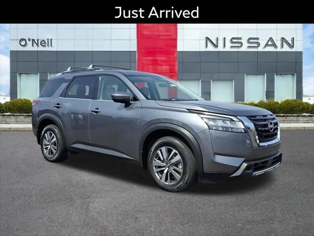 2023 Nissan Pathfinder SL 4WD for sale in Warminster, PA