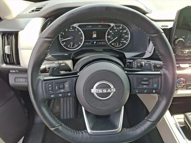 2023 Nissan Pathfinder SL 4WD