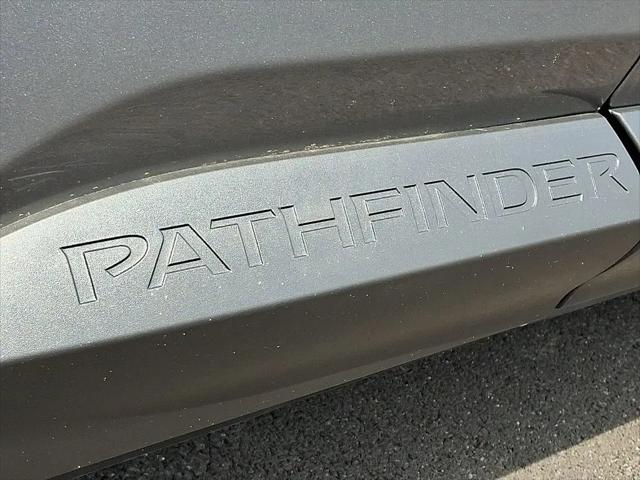 2023 Nissan Pathfinder SL 4WD