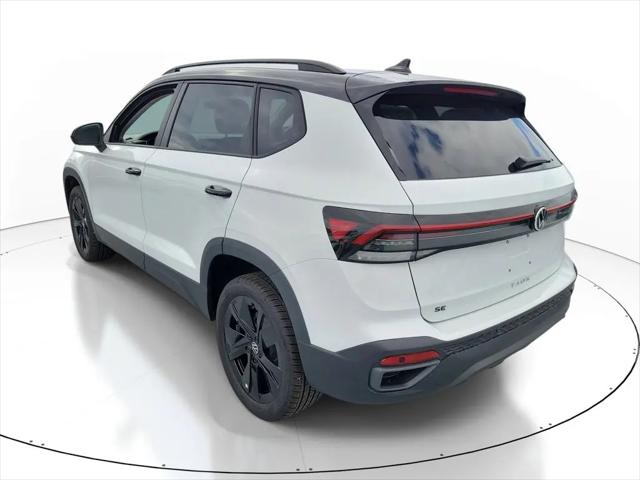 2026 Volkswagen Taos SE Black