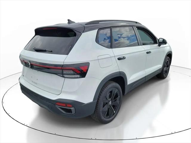 2026 Volkswagen Taos SE Black