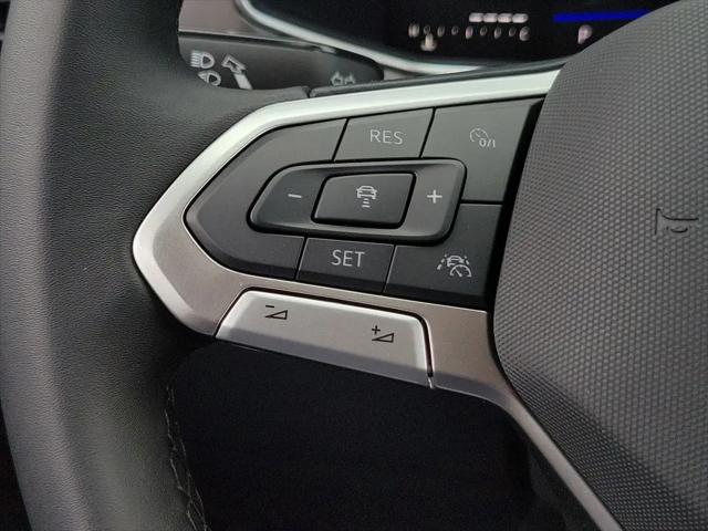 2026 Volkswagen Taos SE Black