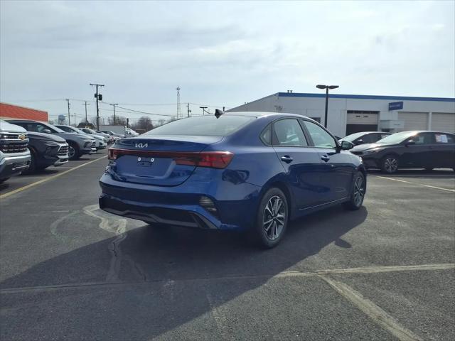 2023 Kia Forte LXS