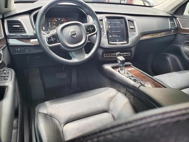2019 Volvo XC90 T5 Momentum