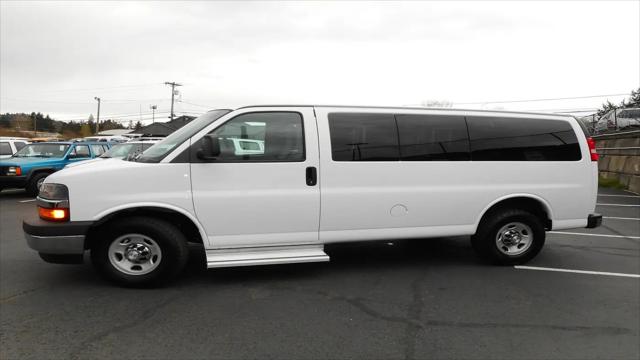 2017 Chevrolet Express LT