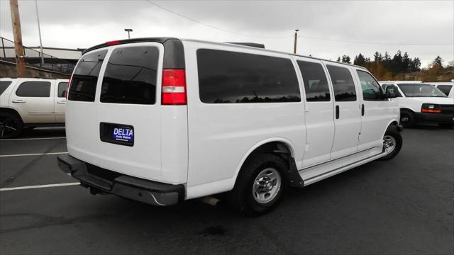 2017 Chevrolet Express LT