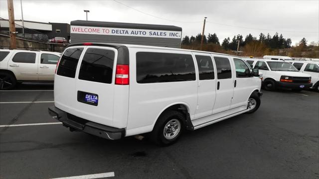 2017 Chevrolet Express LT