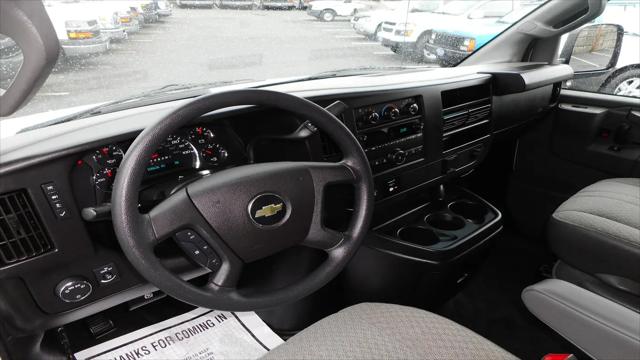 2017 Chevrolet Express LT
