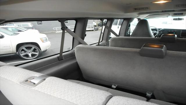 2017 Chevrolet Express LT