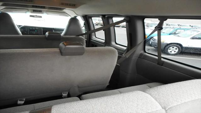 2017 Chevrolet Express LT