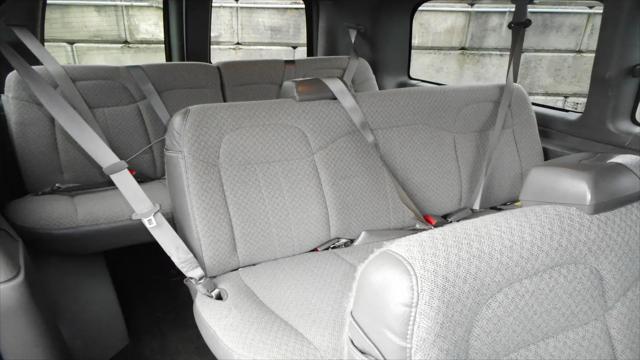 2017 Chevrolet Express LT
