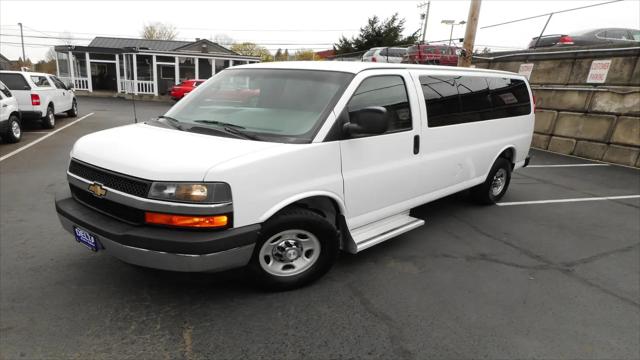 2017 Chevrolet Express LT