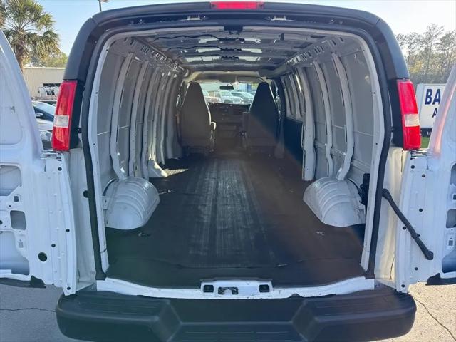 2023 GMC Savana Cargo RWD 2500 Extended Wheelbase Work Van