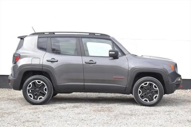 2016 Jeep Renegade Trailhawk