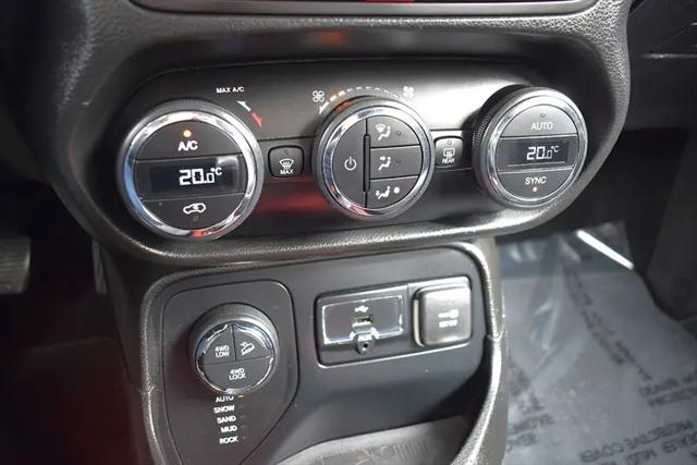 2016 Jeep Renegade Trailhawk